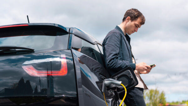 Entenda os mitos e verdades sobre os carros elétricos